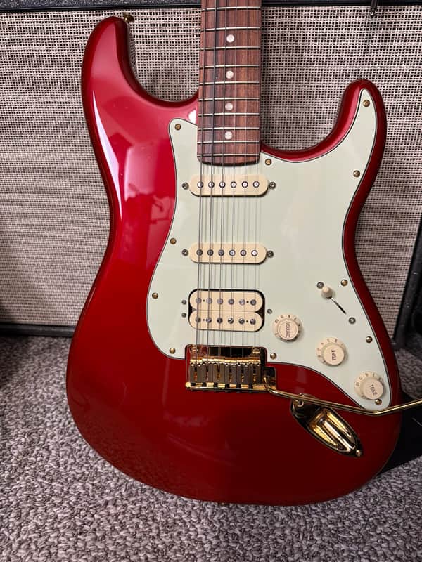 Fender Stratocaster 2021 - Candy apple red image 1