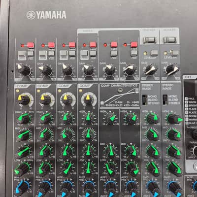 Yamaha MGP12X 12 Channel Analog Mixing Console  - Black image 4