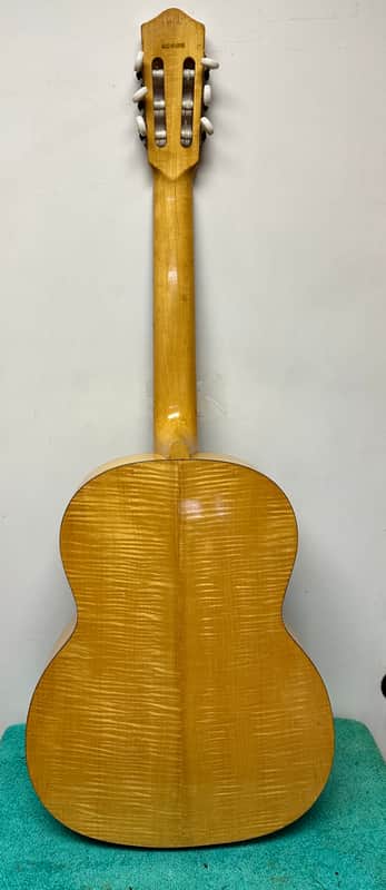 Rare 1961 Yamaha Model No. #45 Classical Concert Guitar Nippon