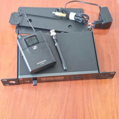 Sennheiser 🎤 Sennheiser XSW IEM SR Rack Transmitter Set with Bodypack Receiver, Antenna & Power Supply | 823.2–831.8 MHz image 3