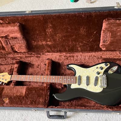 G&L Legacy Special 1994 - Black sparkle image 9