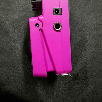 Behringer DM100 Distortion Modeler 2010s - Pink image 4