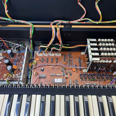 Roland Jupiter 4 Synthesizer w/ Swan flight case. New sliders. Full recap and just calibrated. IR3109  filter version image 11