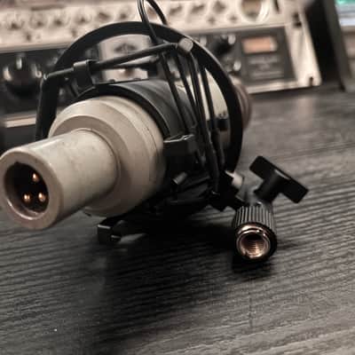 Electro-Voice RE20 Cardioid Dynamic Microphone 1968 - Present - Gray image 4