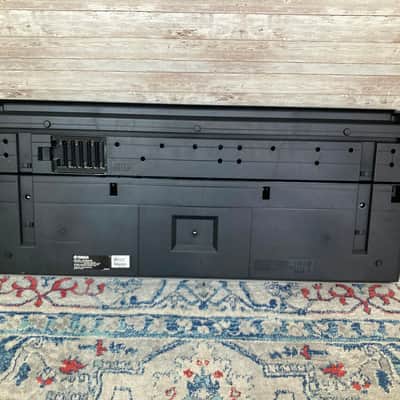 Used Yamaha PSR E413 KEYBOARD 61-key image 7