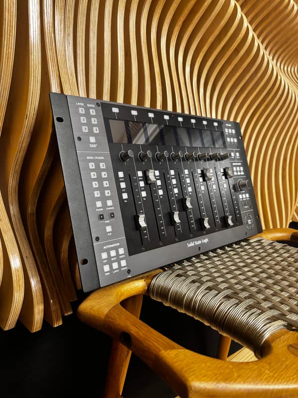 SSL UF8 DAW Controller image 1
