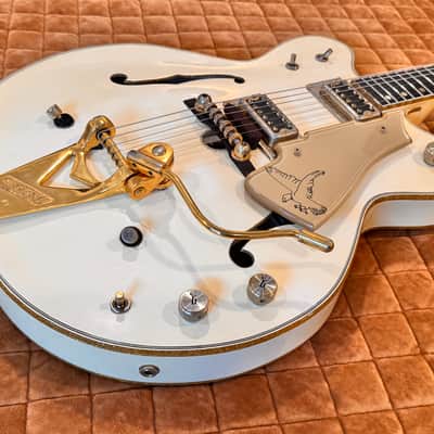 Rare Gretsch White Falcon Electric Guitar from 1972 image 2