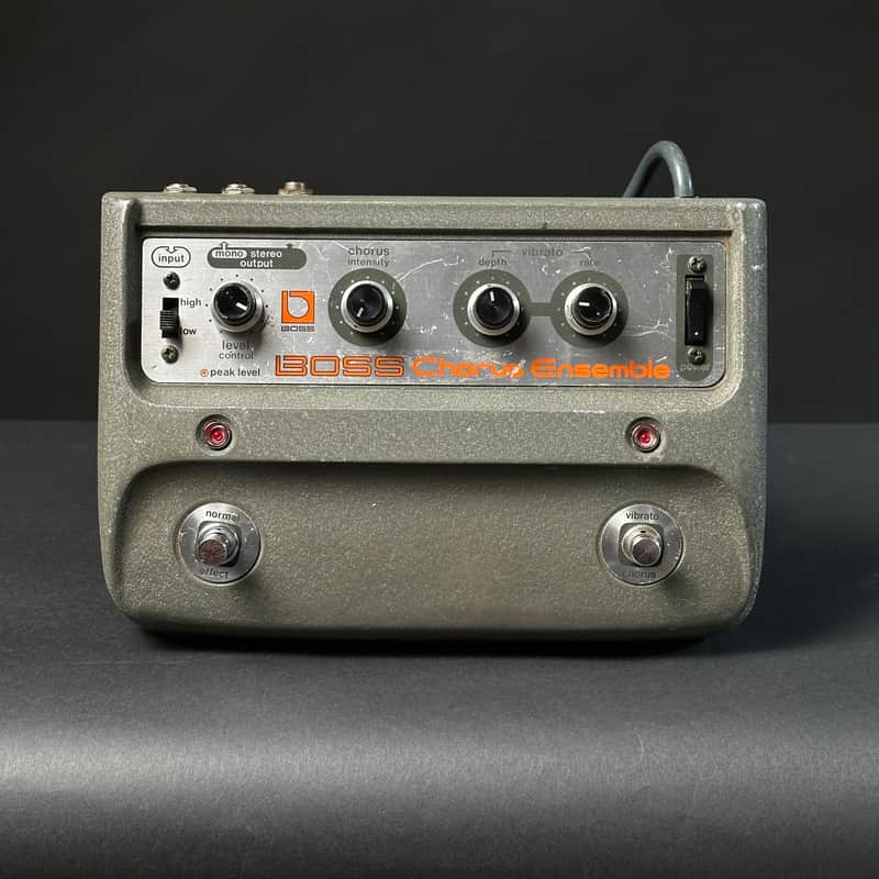 Boss Chorus Ensemble CE-1 (1976), Vintage Stereo Chorus Pedal MIJ image 1