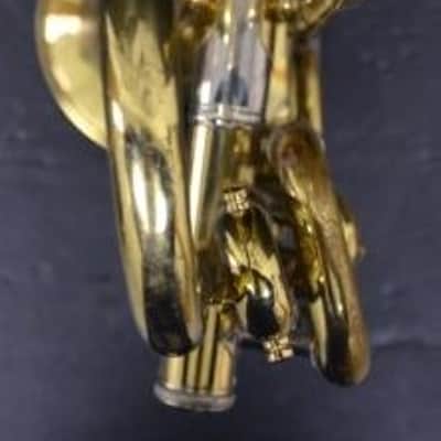 Corneta Bach Stradivarius 37 Corporation lacada en buen estado. image 14