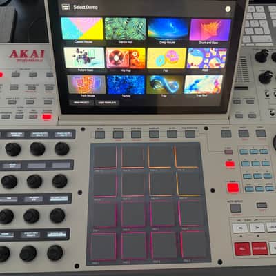 Akai MPC X Special Edition Standalone Sampler / Sequencer 2023 - Present - Grey image 4