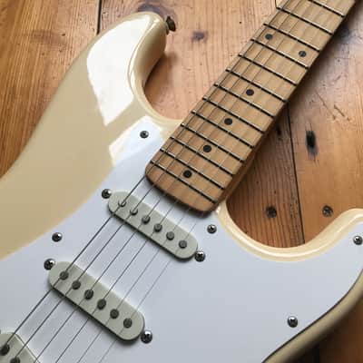 Squier Stratocaster Electric Guitar Made in Korea 1994 CN image 5
