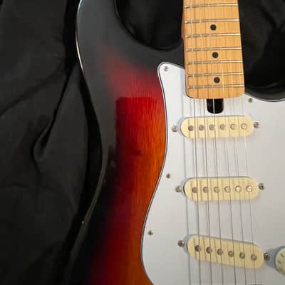 1970’s  Made in Japan Memphis Stratocaster - Tobacco burst image 4