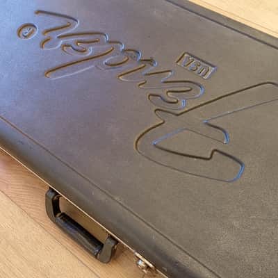 Fender Precision Bass Molded Case Vintage 1978-1981 - Black image 2