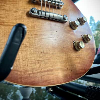 Gibson Les Paul Standard 2005 - Light Burst Relic image 3