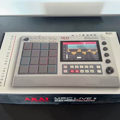 Akai MPC Live II Standalone Sampler / Sequencer Retro Edition + Travel Case 2020 - Present - Grey image 3