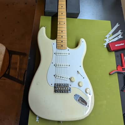1985 Squier by Fender Stratocaster – Made in Japan (A-Serial, Fujigen image 1