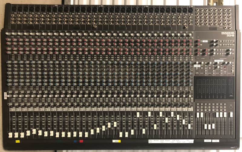 Mackie 32.8 32-Channel 8-Bus Professional Mixing Console | Reverb