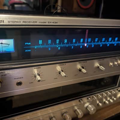 Pioneer SX-434 15-Watt Stereo Solid-State Receiver 1974 - 1976 - Silver image 5