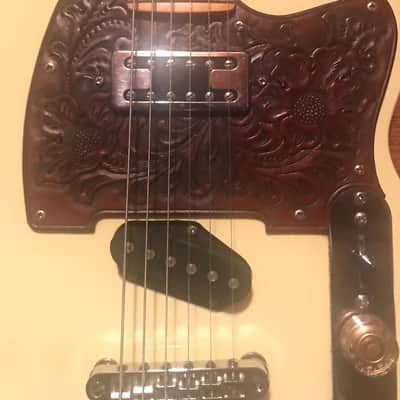 Reverend Buckshot Cream- custom leather pick guard image 3