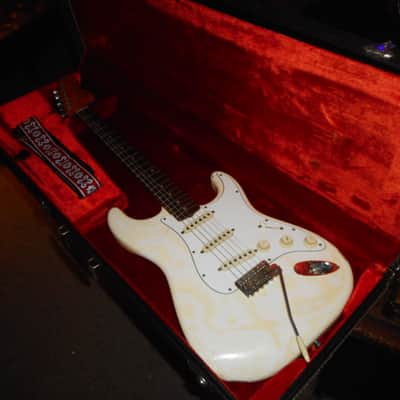 Fender Stratocaster with Rosewood Fretboard 1966 - Olympic White image 1