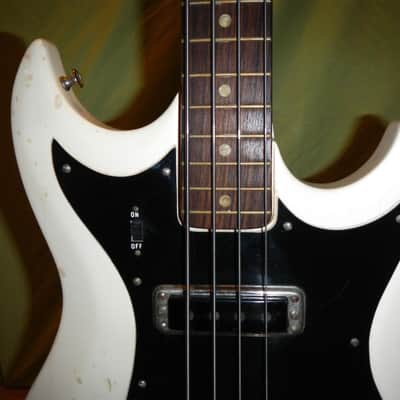 Vintage Hagstrom F400 (HIIB) bass,1967. Awesome  thin broomstick neck, all original. great bass. image 5