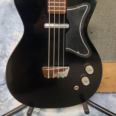 1964 Danelectro Made Silvertone Model 1444 U1 Black Short Scale Bass Guitar Orig Hard Shell Case image 2