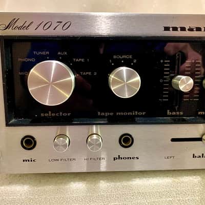 Vintage Marantz 1070 Integrated Amplifier Sounds Awesome! Nice Not Museum Quality image 3