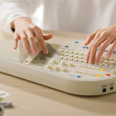 Suzuki OM-108 Portable Omnichord Electronic Instrument w/Gig Bag image 5