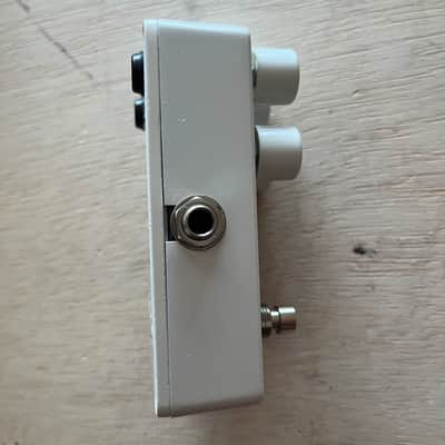Electro-Harmonix Canyon 2017 - Present - White image 4