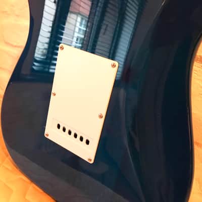 ! Vision ST-5 electric guitar in translucent blue - Strat style ! image 8