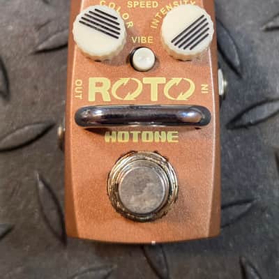 Hotone Skyline Roto Rotary Speaker Simulator Leslie Mini 2010s - Brown image 2