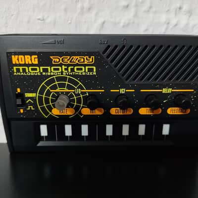 Korg Monotron DELAY Analog Ribbon Synthesizer 2011 - Present - Black image 2