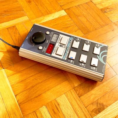 Red Sound SoundBITE XL Professional DJ Loop Sampler with p.supply, box &  manual! Read the full ad! image 3