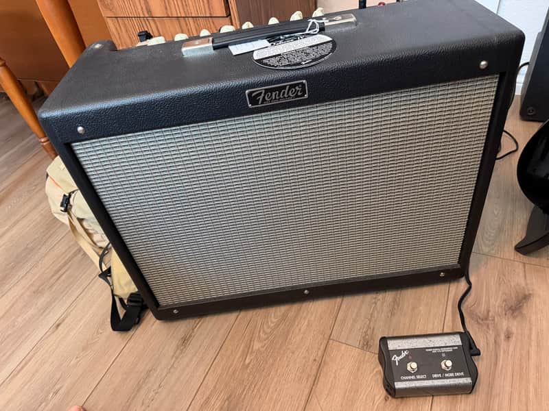 Fender Hot Rod Deluxe IV 3-Channel 40-Watt 1x12" Guitar Combo 2018 - Present - Black image 1
