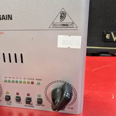 Behringer Tube Ultragain MIC100 Vacuum Tube Preamp with Limiter 2011 - Present - Standard image 3