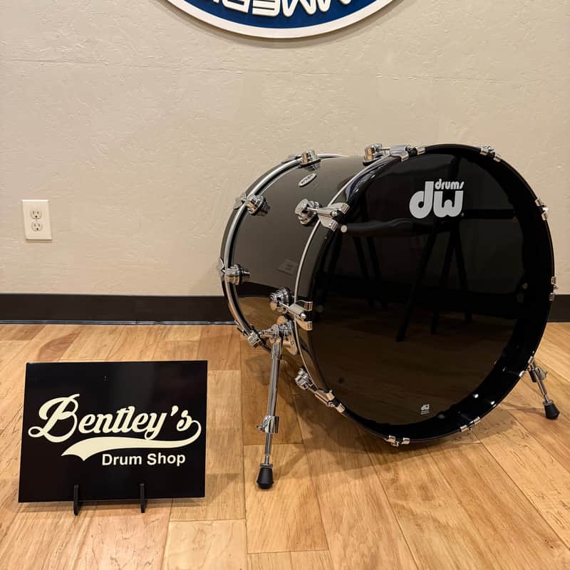 DW Collector's Series Standard Maple 18x22" Bass Drum in Piano Black Lacquer Custom w/ Chrome Hardware (Rm4) image 1