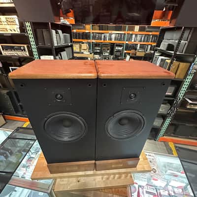 Advent Legacy III Vintage 2-way Bass Reflex Floor Speakers 200 Watts image 4