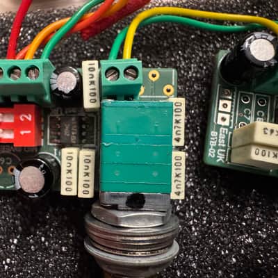 John East MMSR bass preamp 3 band, 3 knob - Chrome image 4