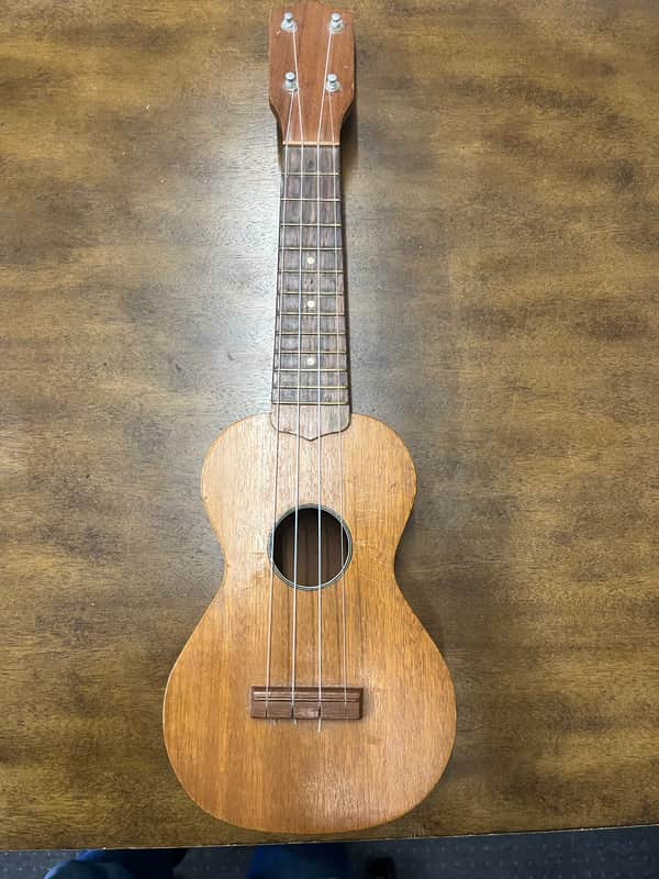 No Brand Mohegan’s ukelele image 1