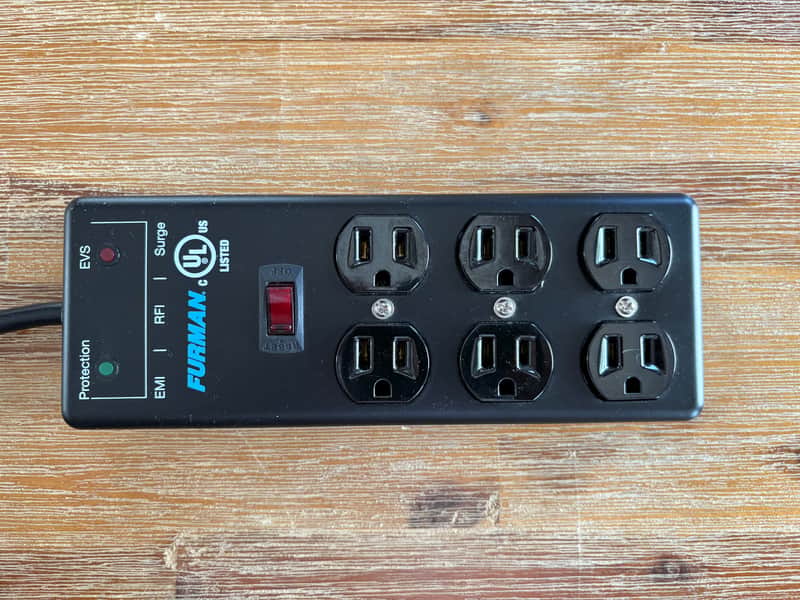 Furman SS-6B Pro Surge Supressor 6-Outlet Power Strip with 15' Cord 2010s - Black image 1