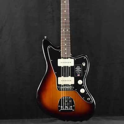 Mint Fender American Professional Classic Jazzmaster 3-Color Sunburst Rosewood Fingerboard image 2
