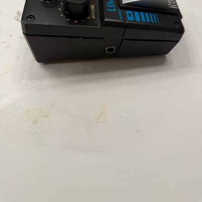 Korg LIM-1 Limiter Vintage Guitar Effect Pedal MIJ Japan *Missing Battery Cover* image 3