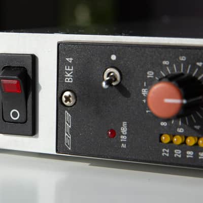 vintage double mono compressor BFE / Filtek BKE 4 in housing with power supply XLR ! 1980 image 7