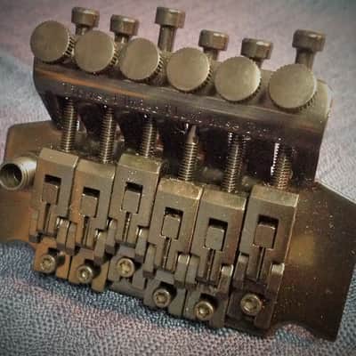 Dragonfire Double Locking FR Tremolo System image 2