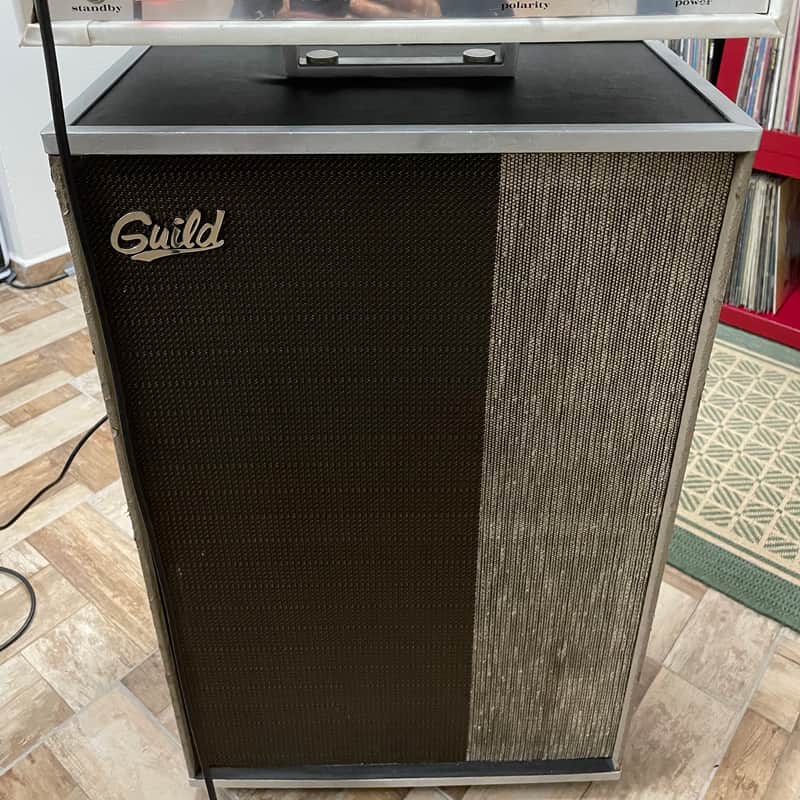 EARLY 60 s Guild THUNDERBASS WHITE/BEIGE