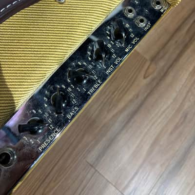 Fender Super 5F4 Narrow Panel 18-Watt 2x10" Guitar Combo 1958 - Tweed image 11