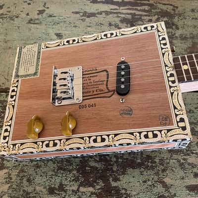 Taconic #208 4 String Electric Cigar Box Concert Ukulele - Arturo Fuente Curly Head - Video image 3