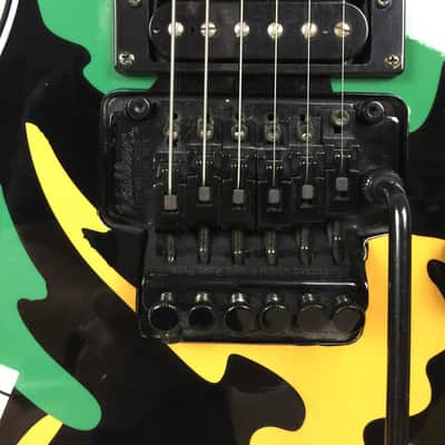 Washburn 333 Trendkill Dimebag Darrell Signature 1990's Camo Alien Skull image 3