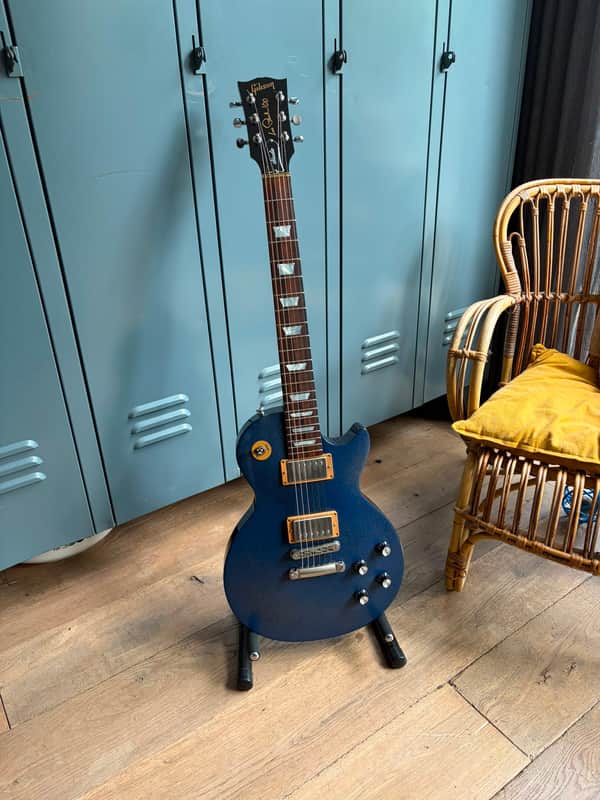 Gibson Les Paul Studio 2015 - blue image 1