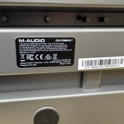 M-Audio Oxygen 61 MKV MIDI Keyboard Controller 2021 - Present - Black image 4